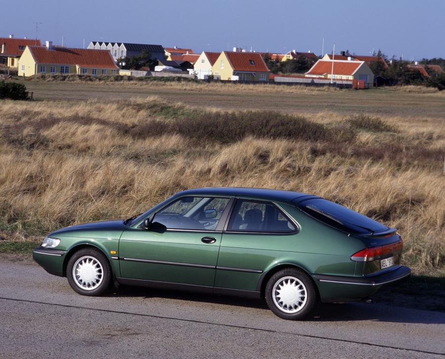  Saab 900 S Coupe 1993 года  (фото 5 из 6)